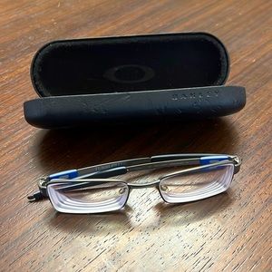 Oakley Tumbleweed Frames Matte Cement, blue accents with vase OX3112-0451